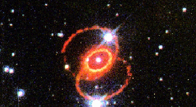 A photo of Supernova 1987A's remnants as seen in 1995 by the Hubble space telescope.