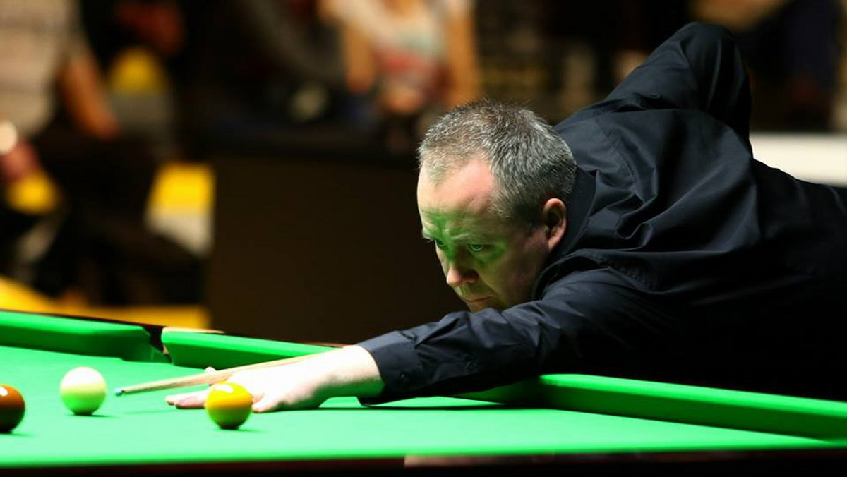 Znakomite spotkanie rozegrali John Higgins i Mark Williams w ramach trzeciej rundy turnieju World Open rozgrywanego w chińskim Yushan. Ostatecznie, w starciu dwóch legendarnych snookerzystów, którzy łącznie posiadają na swoich kontach sześć tytułów mistrza świata, lepszy okazał się „Czarodziej z Wishaw” triumfując 5-2.