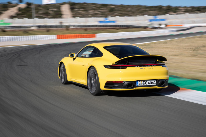 Porsche 911 (992) Carrera 4S