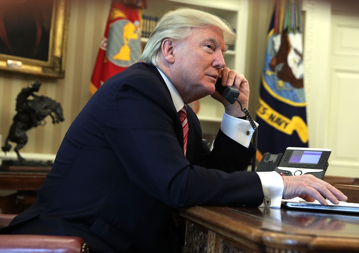 Trump dogadał się z Putinem ws. ropy. Zełenski: to prezent dla Rosji przed wyborami