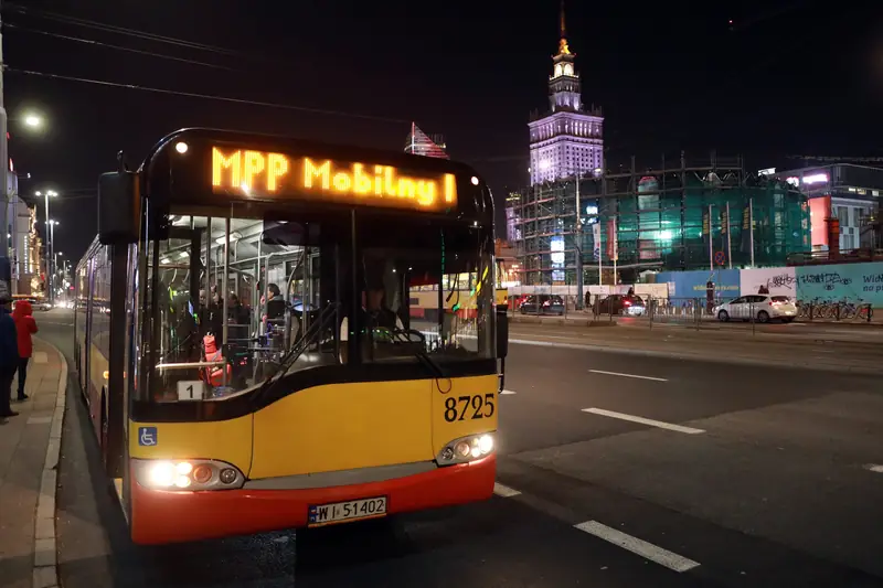 Wszędzie kolejki i testy trzeźwości. MPP pomaga tym, o których zapomnieliśmy