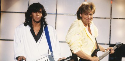 Polacy rzucali w wokalistę Modern Talking torebkami z żółtą cieczą