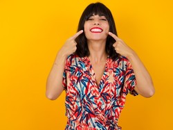 Dentysta radzi: TEGO nie funduj swoim zębom na wakacjach