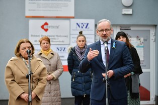 Niedzielski: Jest ogromny wzrost liczby osób wymagających wsparcia psychologa