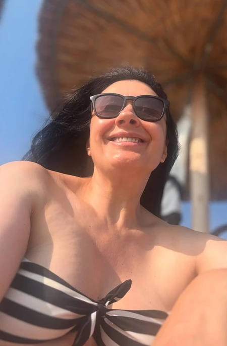 Kaliopi pozirala u kupaćem kostimu