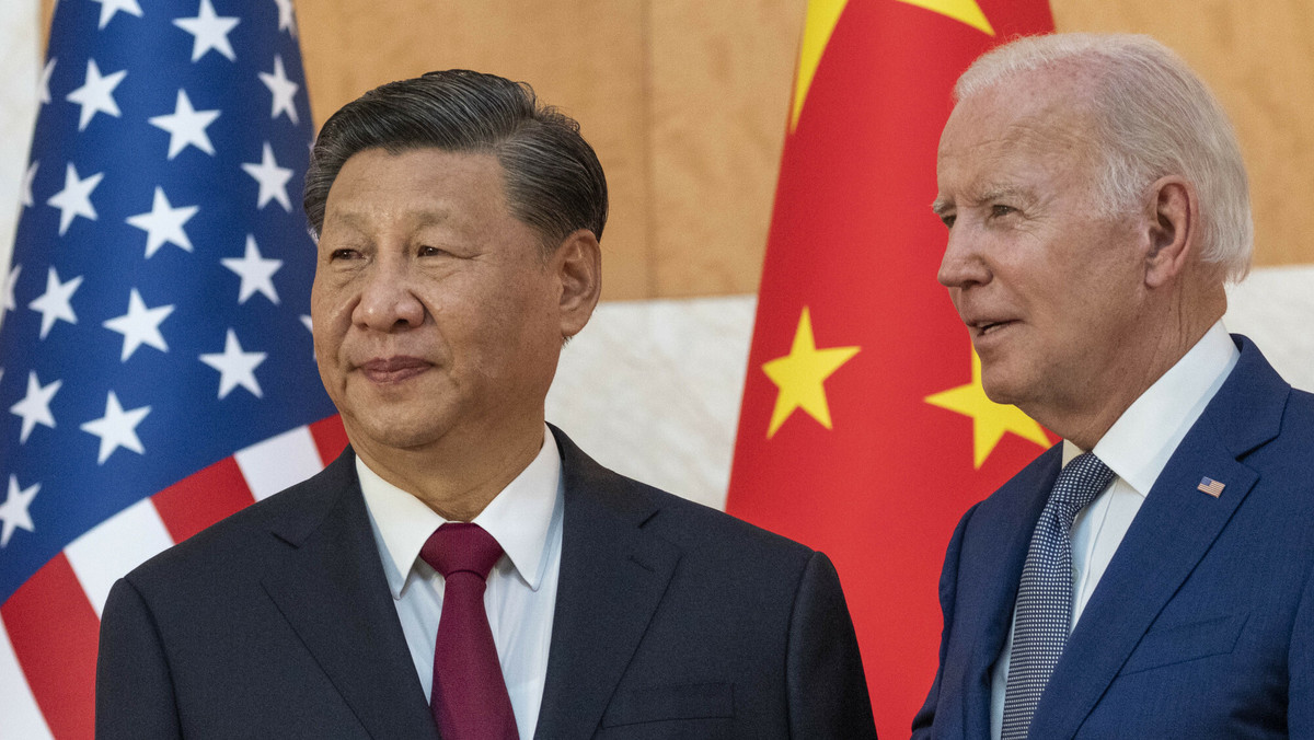 Xi Jinping ma problemy i pokornieje. Zwrot w stosunkach z USA