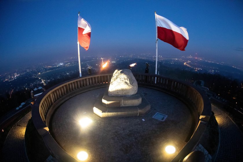 Święto Niepodległości. Odsłonięcie pomnika Lecha Kaczyńskiego