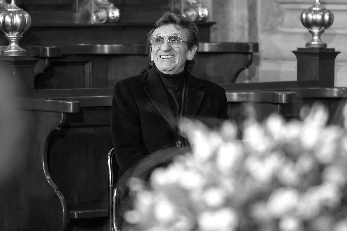 Ryszard Poznakowski zmarł w wieku 78 lat. Był uznanym kompozytorem oraz członkiem zespołu Trubadurzy