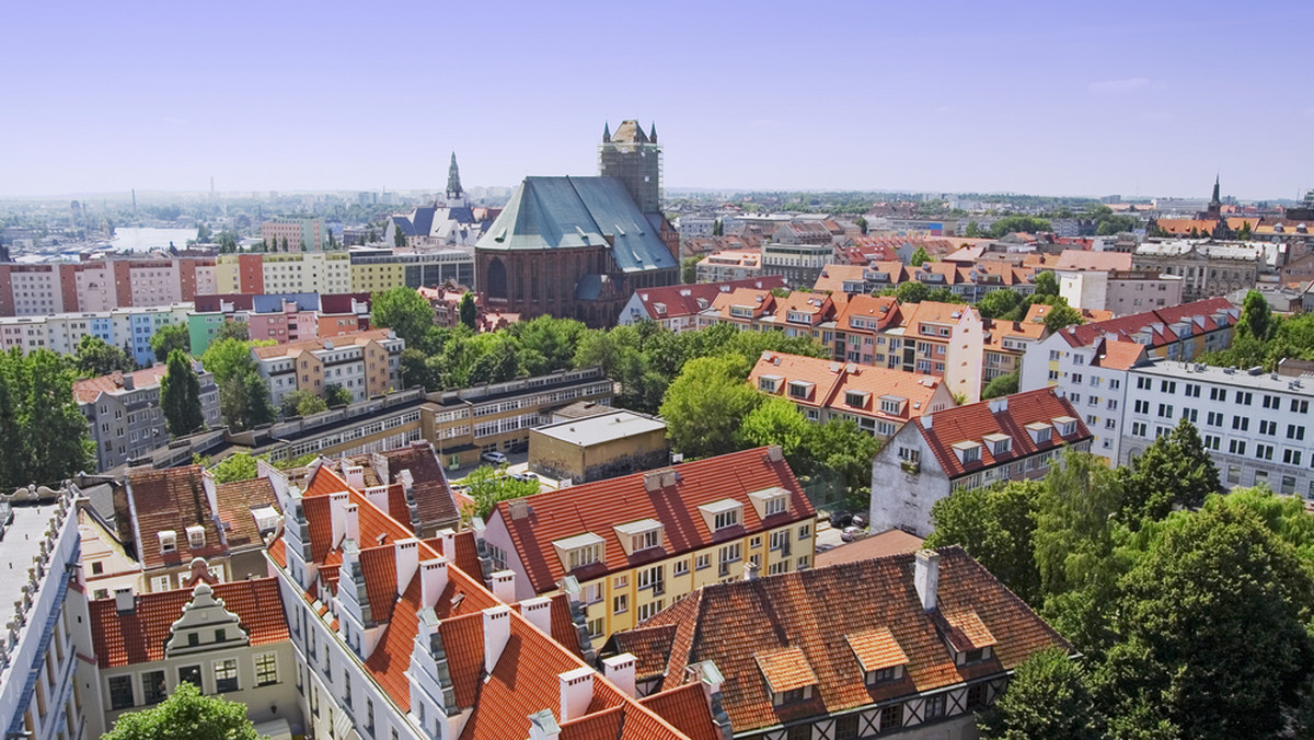 Magistrat zamierza kupić drona, który od listopada będzie kontrolował jakość powietrza. Urządzenie zmierzy poziom stężenia szkodliwych substancji, m.in. pyłów zawieszonych PM10 i PM2,5 oraz benzo(a)pirenu. Jest elementem miejskiego działania "Ekopatrol".