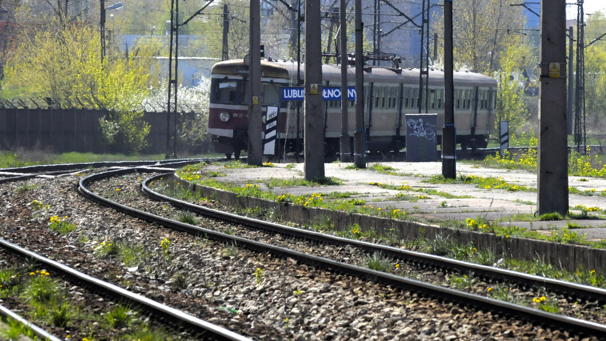 "Kurier Lubelski": PKP Przewozy Regionalne uruchamiają nowe połączenia z Lublina. Pasażerowie dojadą m.in. do Zamościa i nad morze.