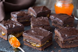 MEDENO SRCE je kolač uz koji su odrasle mnoge generacije: Imamo najjednostavniji RECEPT za najslađe i najsočnije čokoladno zadovoljstvo