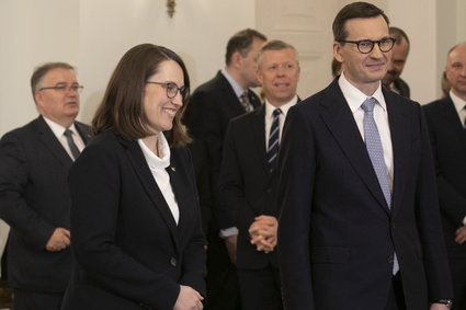 Deficyt w kasie państwa zaskoczył na plus. Pomogły nadmiarowe zyski koncernów energetyczno-paliwowych