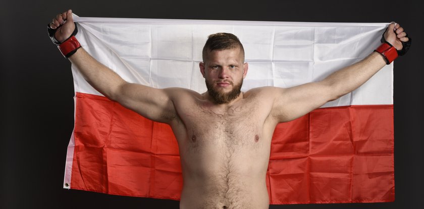 Polak zarobił fortunę w Las Vegas. Co za występ w walce wieczoru UFC!