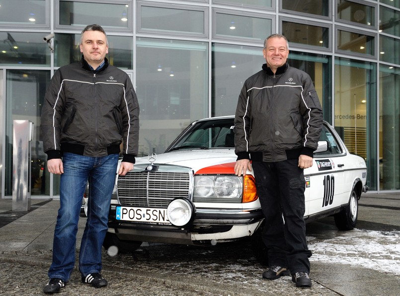 Mercedes-Benz wystawił w rajdzie Monte Carlo Historique swój team. W białym coupe W123 jedzie Grzegorz Baran, uczestnik tegorocznego rajdu Dakar…