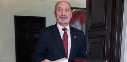 Macierewicz przebadał wariografem swojego generała. Dlaczego?!