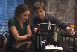 Joseph Gordon-Levitt chodzi między wieżami World Trade Center