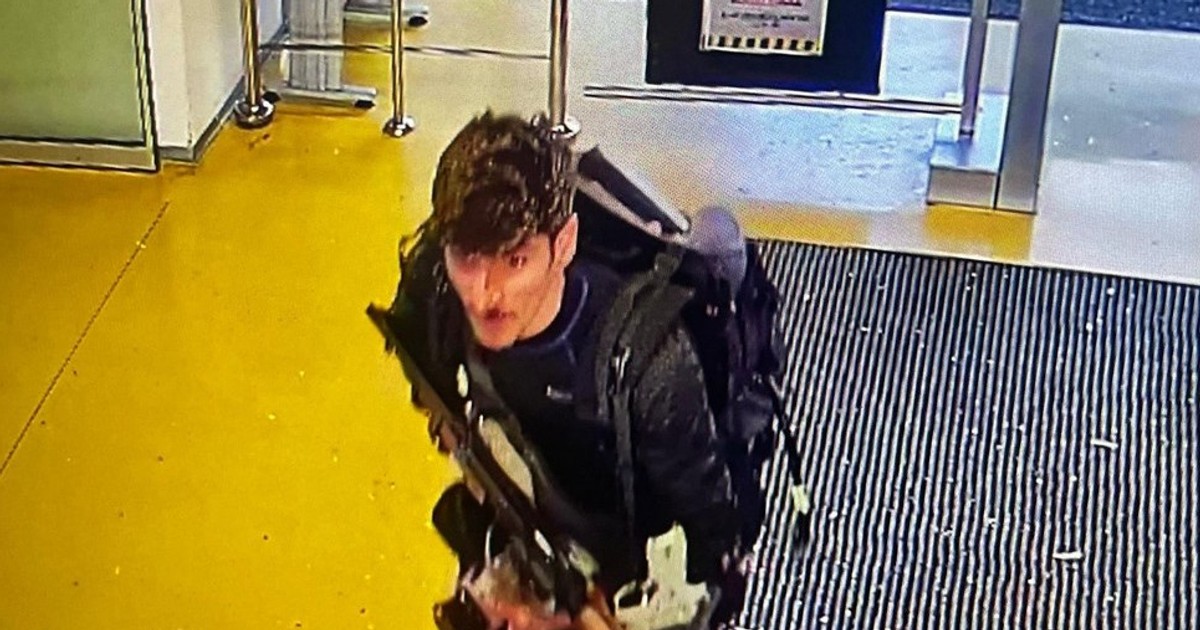 Vérfürdő Ankarában: félelmetes felvételek kerültek elő az állig felfegyverkezett terroristákról
