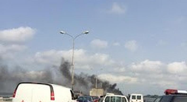 Bus burns on Third Mainland Bridge