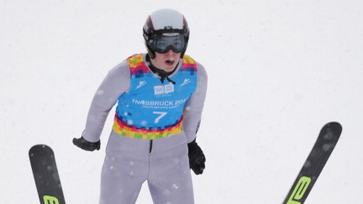 Krzysztof Leja, 17-letni skoczek AZS Zakopane, był najmłodszym uczestnikiem kwalifikacji do sobotniego konkursu Letniej Grand Prix w Wiśle. Dla niego był to debiut w tak dużej seniorskiej imprezie. I - trzeba przyznać - wypadł dobrze.