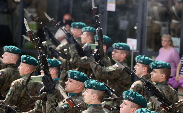 Hiszpański dziennik: Polska armia rośnie w siłę; jest kluczowa dla NATO