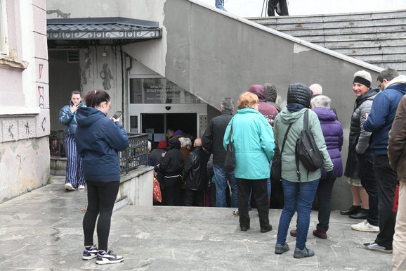 UHAPŠEN POSMATRAČ IZ "KRENI PROMENI" Sumnja se da je napao aktivistkinje SNS