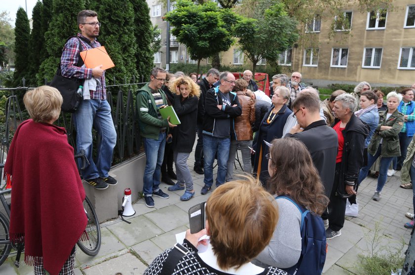 Dramat mieszkańców Mokotowa: Nie mamy gdzie parkować