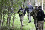 28.09.2021 Okolice Kuźnicy Białostockiej. Straż Graniczna podczas kontroli terenu przy granicy z Białorusią w związku z masową migracją od strony Białorusi.