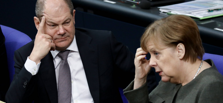 Scholz i Merkel z "hitlerowskim pozdrowieniem". Skandal w Niemczech wokół fotomontażu posła AfD