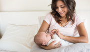 Poduszka do siedzenia po porodzie - kiedy jest potrzebna? Wady i zalety kółka poporodowego