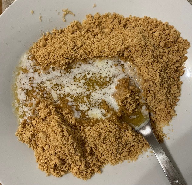 Nepečený čokoládový cheesecake.