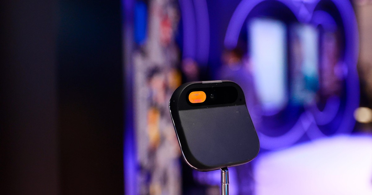 Humane's head engineer defends its Ai Pin against scathing reviews, but ...