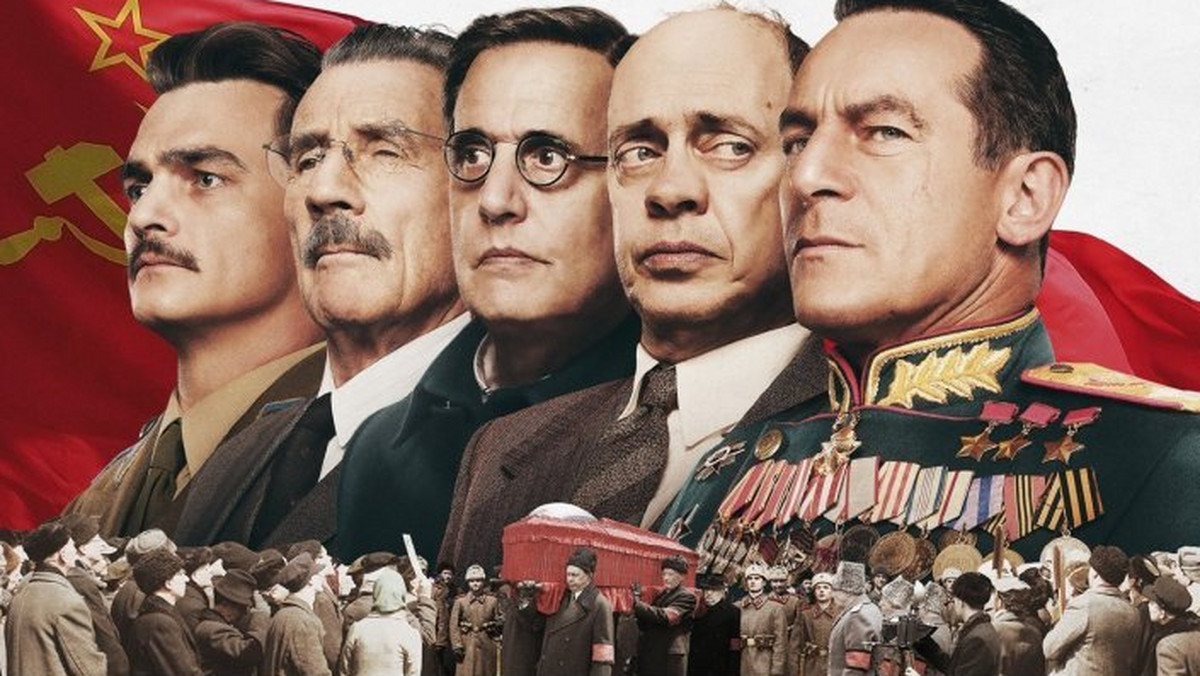 Film "Śmierć Stalina" w reżyserii Armando Iannucciego trafi do polskich kin 27 kwietnia. Komedia została wcześniej zakazana w Rosji za "obrazę symboli historycznych".