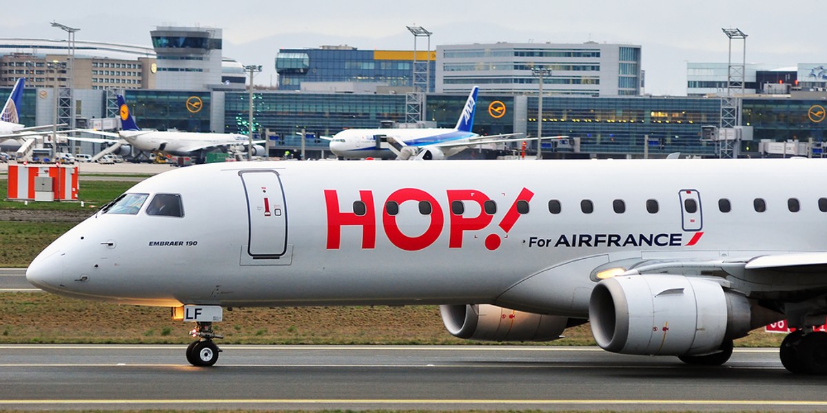 HOP! to należąca do Air France linia lotnicza, obsługująca regionalne trasy w Europie. Dowozi pasażerów do hubu w Paryżu