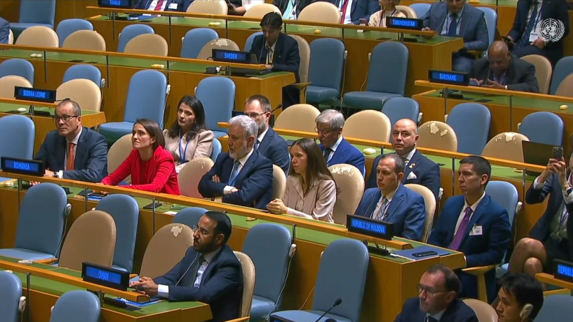 Nicușor Dan a vorbit la Adunarea Generală a ONU de la New York și despre manipularea prin social media. Dacian Cioloș, Mirabela Grădinaru, Oana Țoiu și Marius Lazurca au fost în sală