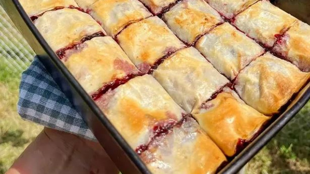 Posna pita sa višnjama i grizom pravi se za tili čas: Dragica Marković ima proveren recept