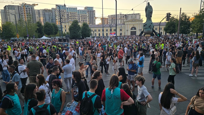 Protest Beograd Savski trg