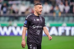 Lukas Podolski w tarapatach. Piłkarzowi Górnika grozi grzywna