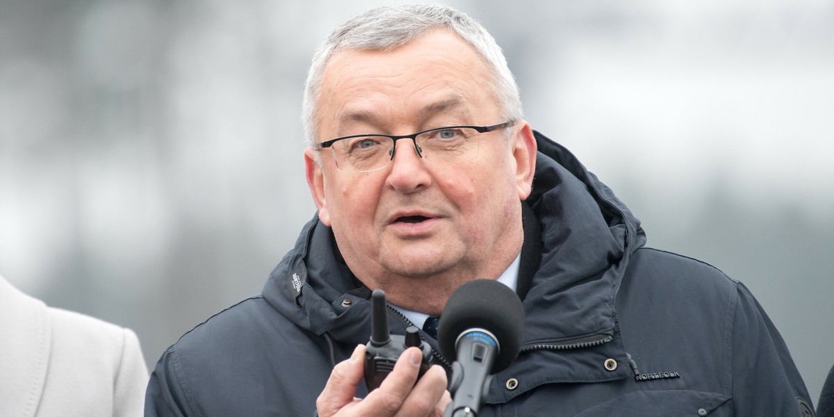 Minister infrastruktury Andrzej Adamczyk.