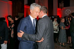 Michał Żebrowski obśmiał Ziobrę z bronią za pasem. Internauci: Zacnie nabita pielucha