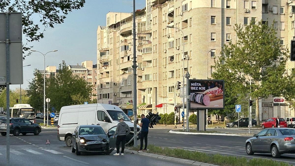 www.blic.rs