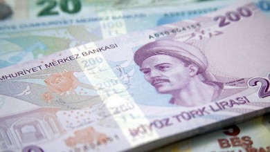 Turcja: państwowe banki walczą ze spadkiem wartości liry. Rynek zalała fala dolarów