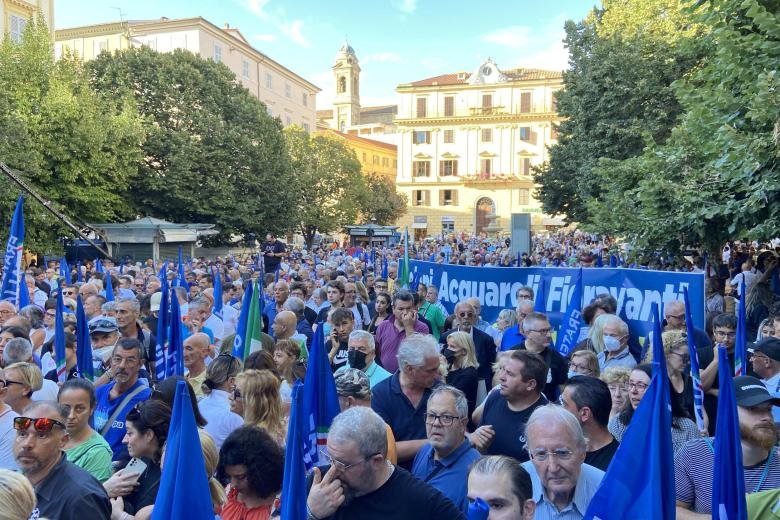 Tłumy na wiecu Giorgi Meloni w Ankonie