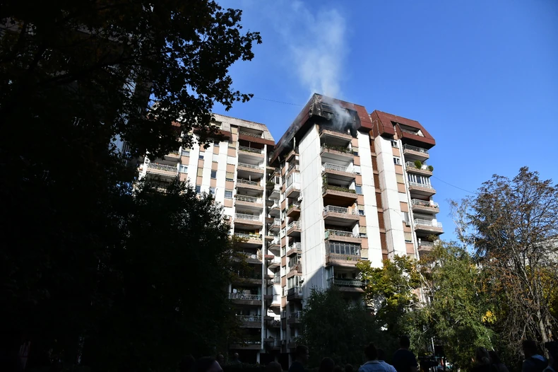 Na Dorćolu je goreo stan na 10. spratu