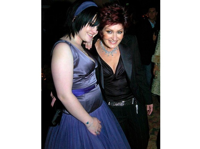 Brzydkie kaczątko showbiznesu: młoda gwiazda reality show Kelly Osbourne w 2004 roku