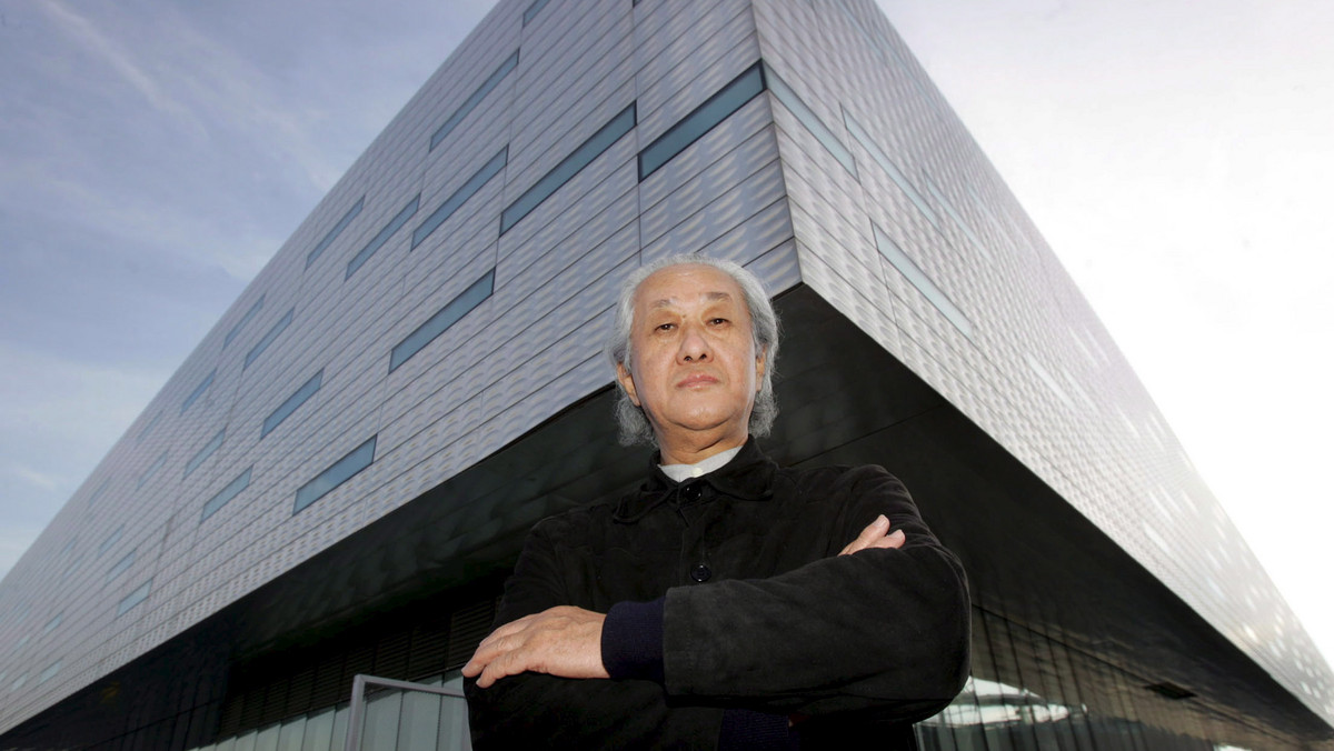 Japoński architekt Arata Isozaki został laureatem przyznawanej corocznie od 1979 r. prestiżowej nagrody Pritzkera, uważanej za odpowiednik nagrody Nobla w dziedzinie architektury w marcu. Wczoraj w końcu nagroda trafiła do jego rąk.