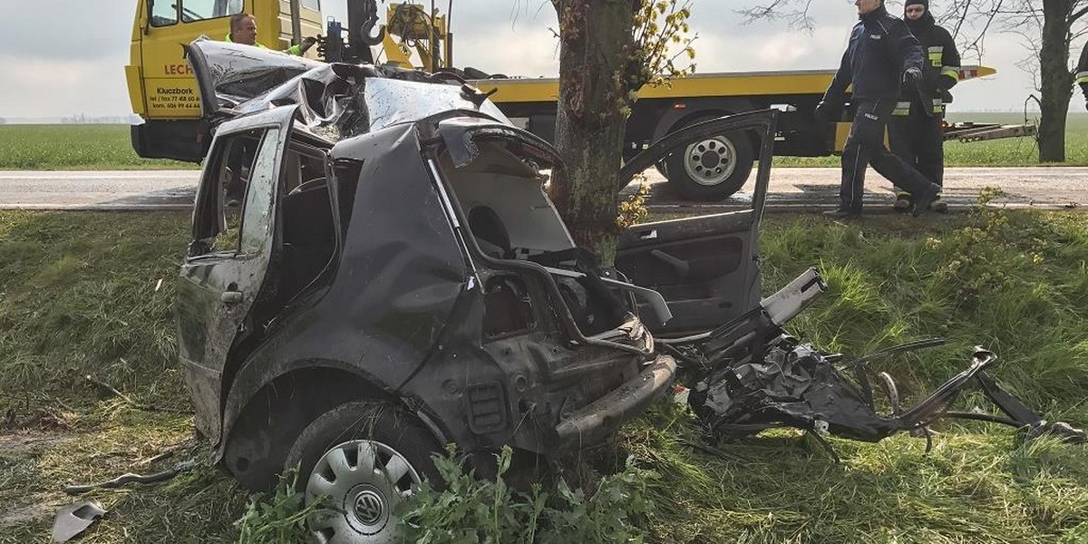 Wypadek samochodowy w Sarnowie