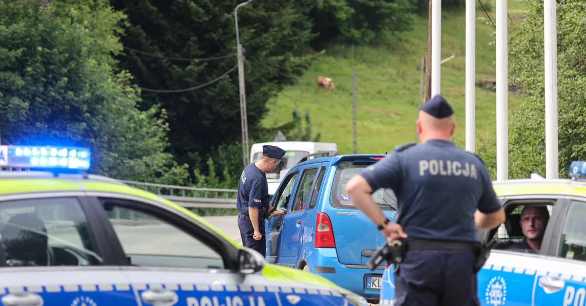 Obława za sprawcą strzelaniny w Starej Wsi. Ściągnięto policjantów z całego kraju