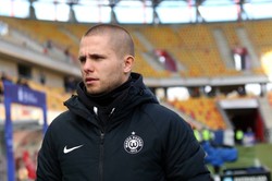 Trener doceniony. Dawid Szulczek na dłużej w Warcie Poznań