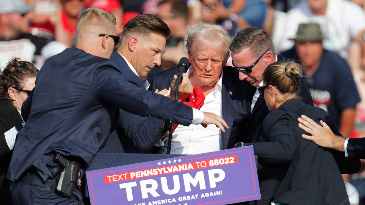 Trump elleni merénylet: egyre izzasztóbb a helyzet a titkosszolgálat vezetője körül
