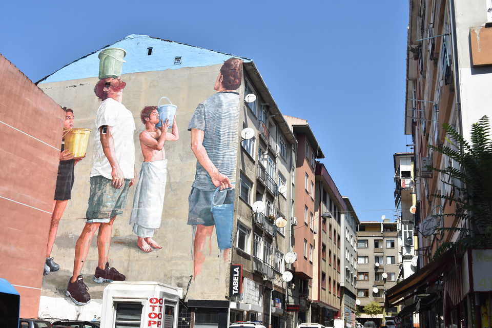 Murale w stambulskiej dzielnicy Kadıköy 